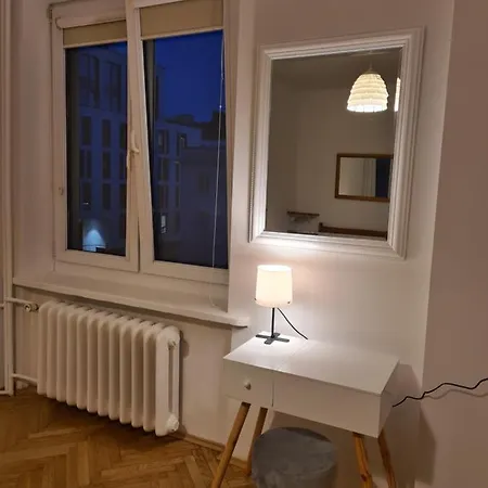 Apartament 2 Pokojowy, 50m2 W Samym Centrum Gdyni グディニャ