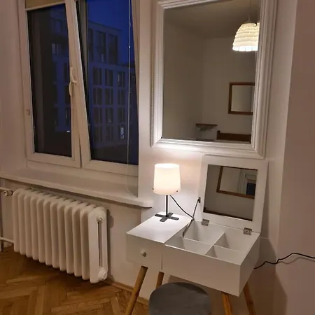 Apartament 2 Pokojowy, 50m2 W Samym Centrum Gdyni グディニャ